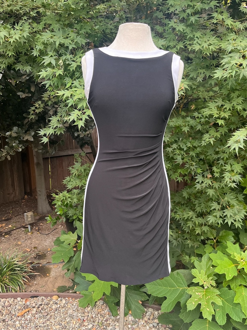 Lauren Ralph Lauren Dress fitted color-block sheath - Size 4